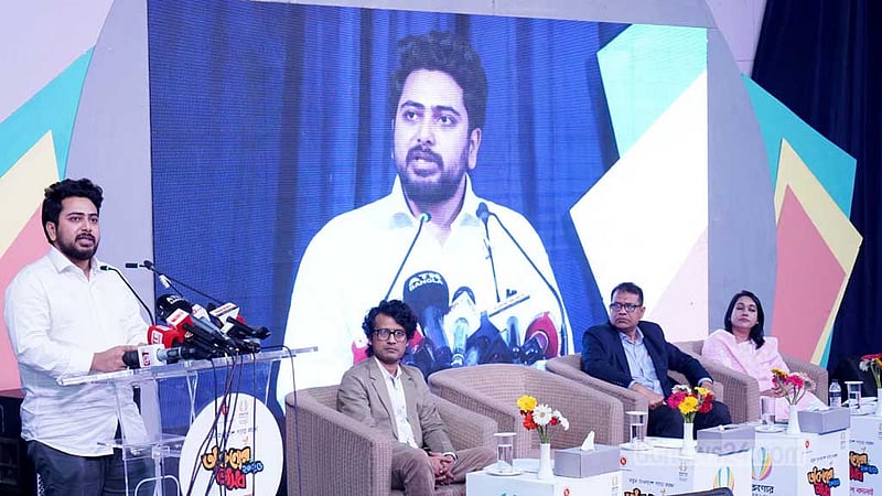 বিশ্ববিদ্যালয়ে ‘পেশীশক্তির রাজনীতি’ অবসান প্রয়োজন: নাহিদ