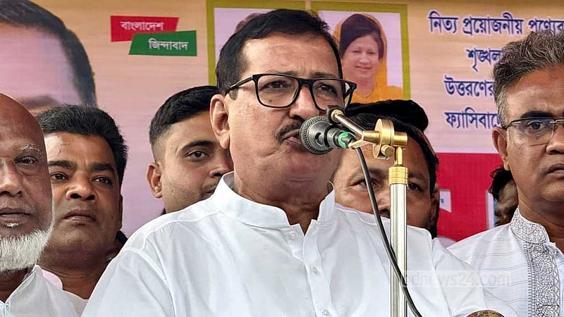 সালেহউদ্দিন ছাড়া সব উপদেষ্টাই ‘অপদার্থ’: মিনু
