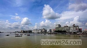 শীতলক্ষ্যায় ভাসছিল অজ্ঞাত যুবকের মৃতদেহ