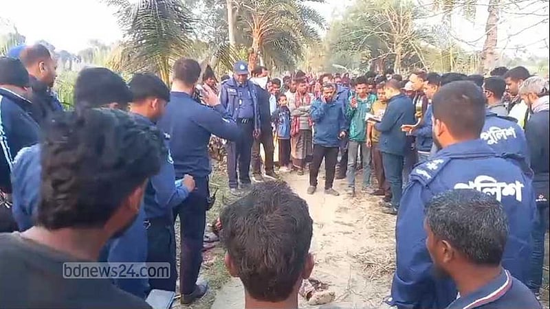 নাটোরে চালকের গলা কেটে ভ্যান ছিনতাই