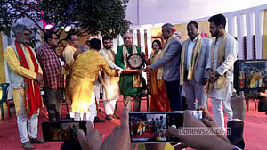 খালেকদাদ চৌধুরী সাহিত্য পুরস্কার পেলেন কবি হাসান হাফিজ
