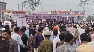 বিএনপির সঙ্গে ঠোকাঠুকি করবেন না, কপাল রক্তাক্ত হবে: আলাল