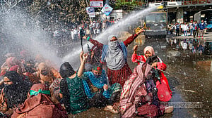 শিক্ষক প্রার্থীদের ফের লাঠিপেটা
