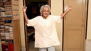 প্রতুলকে গীতিকার করেছে নকশালবাড়ি আন্দোলন