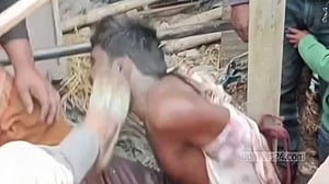 ভ্যান চুরির অভিযোগে যুবককে খুঁটিতে বেঁধে নির্যাতন, উদ্ধার করল পুলিশ