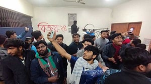 রাবির ১২ স্থাপনার নাম পরিবর্তন, বঙ্গবন্ধু হলের নাম ‘বিজয়-২৪’