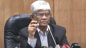 মূল্যস্ফীতি কমবে মে নাগাদ, আশা অর্থ উপদেষ্টার