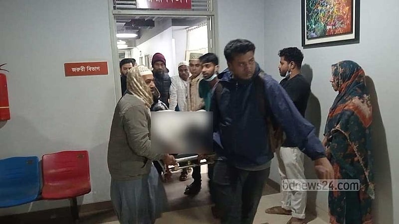 আশুলিয়ায় আগুন লেগে তিন শিশুসহ ১১ জন দগ্ধ