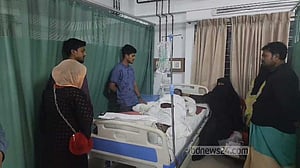 সাভারে সিলিন্ডার থেকে ছড়ানো গ্যাসের আগুনে শিশুসহ দগ্ধ ৭