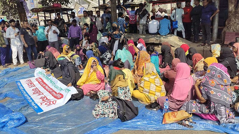 শিক্ষক পদে নিয়োগ বাতিল: ফের শাহবাগে আন্দোলনকারীরা, মহাসমাবেশের ডাক