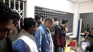 শেরপুরে রাস্তায় দাঁড়িয়ে থাকা ৬ জনকে ‘গরু চোর’ সন্দেহে পিটুনি, নিহত ২