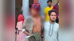 সিরাজগঞ্জে ভোটের ছবি তুলতে লাইনে দাঁড়ানো নিয়ে সংঘর্ষ, আহত ১৫