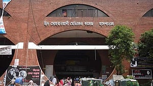 উত্তরায় চীনা নাগরিকের রক্তাক্ত লাশ উদ্ধার