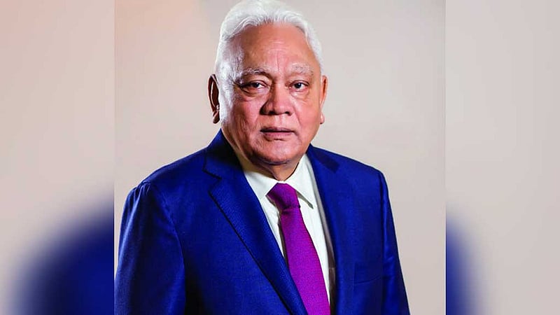 সৈয়দ মঞ্জুর এলাহী ফের ইস্ট ওয়েস্ট ইউনিভার্সিটির ট্রাস্টির চেয়ারপারসন