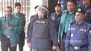 আরও তিন মামলায় গ্রেপ্তার দেখানো হল সাবেক মন্ত্রী ইমরানকে