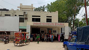 টাঙ্গাইলে এস্কেভেটরে বাইকের ধাক্কায় নিহত ২