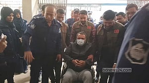 ‘আইন কর্মকর্তারা সঠিক দায়িত্ব পালন করেননি’, অভিযোগ ফারুকপুত্র সুমনের