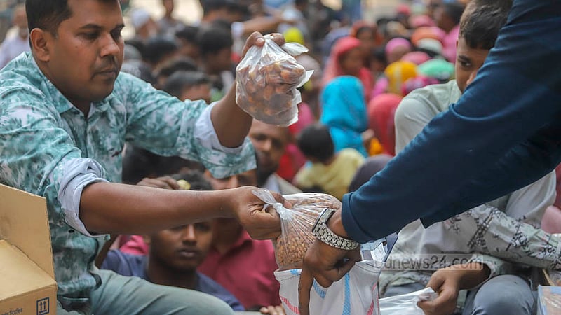 রোজার আগে টিসিবির ট্রাকসেল শুরু