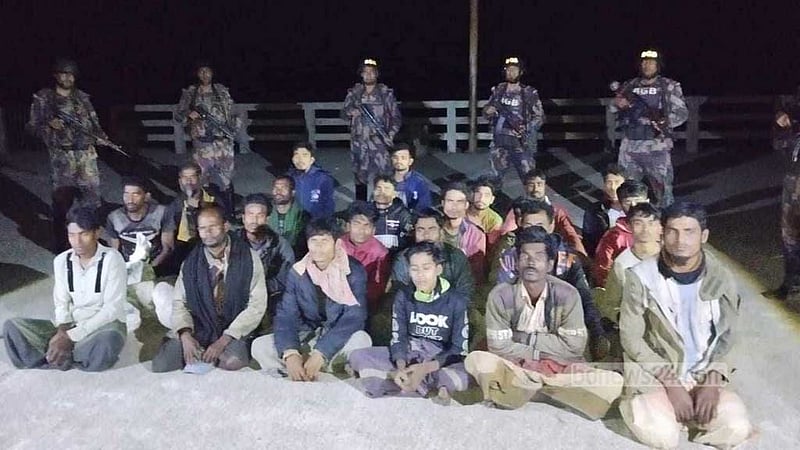 মিয়ানমারে আটক ২৯ জেলেকে ফেরত দিল আরাকান আর্মি