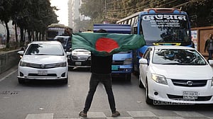 ফের সড়ক অবরোধে তিতুমীরের শিক্ষার্থীরা