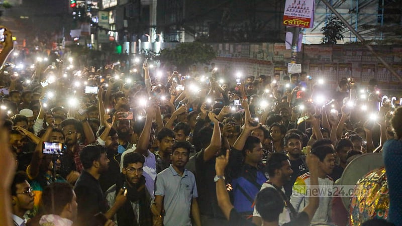 শিক্ষা মন্ত্রণালয়ের বার্তা প্রত্যাখ্যান: ‘মুলায় টলবে না’ তিতুমীর