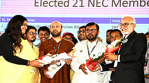 এবি পার্টির নতুন চেয়ারম্যান মঞ্জু, সেক্রেটারি ফুয়াদ