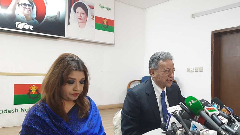 অগণতান্ত্রিক প্রক্রিয়ায় দেশ বেশিদিন চলতে পারে না: আমীর খসরু