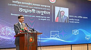 সর্বোচ্চ পর্যায়ের সমর্থনে ‘ব্যাংক চুরি’: পররাষ্ট্র উপদেষ্টা