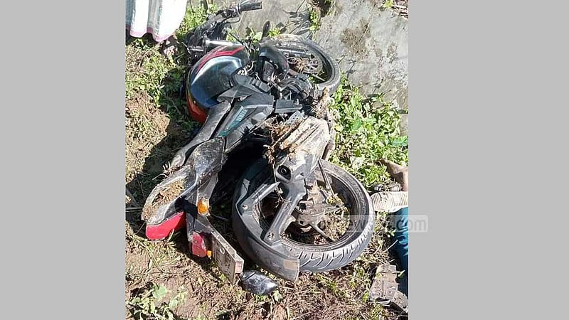 বান্দরবানে ট্রাকের চাপায় মোটরসাইকেলের ৩ আরোহীর মৃত্যু