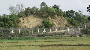 নাইক্ষ্যংছড়ি সীমান্তে মাইন বিস্ফোরণে ২ বাংলাদেশি আহত