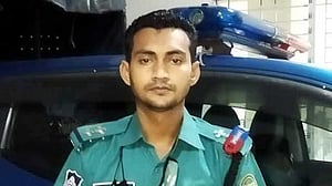 আসামি ধরতে গিয়ে ভাটার চুল্লিতে দগ্ধ পুলিশের মৃত্যু