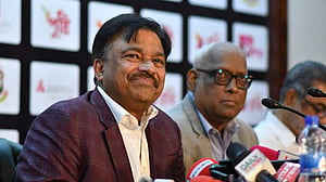বিপিএলে চার ম্যাচে ৭৪ ছক্কা, বিসিবি সভাপতি বললেন, ‘নির্দেশনাটা গুরুত্বপূর্ণ’