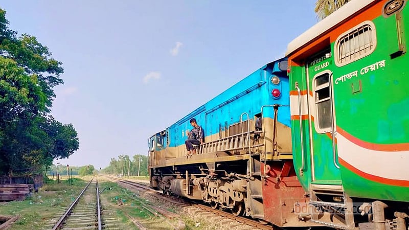 ব্রাহ্মণবাড়িয়ায় পারাবত এক্সপ্রেসের ইঞ্জিন বিকল, দেড় ঘণ্টা পর চলল