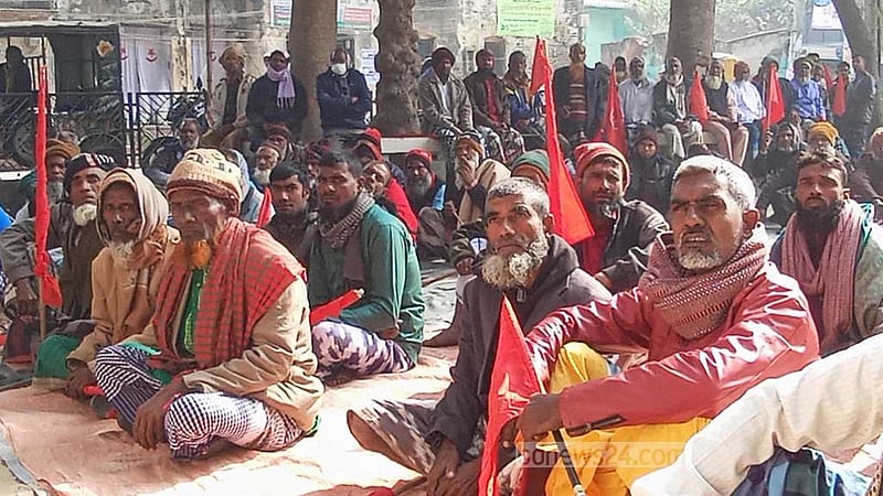 শোষণ-বৈষম্যহীন কৃষি ব্যবস্থার দাবিতে চাঁপাইনবাবগঞ্জে কৃষক সমাবেশ