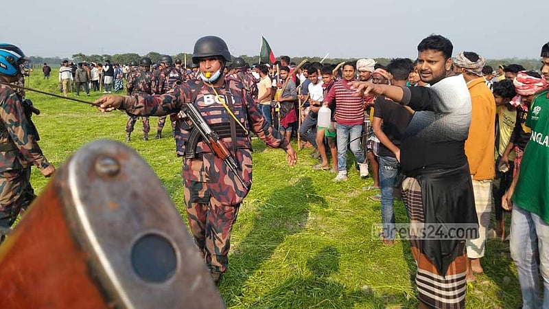 গম কাটা নিয়ে সীমান্তে ভারত-বাংলাদেশের বাসিন্দাদের মধ্যে সংঘর্ষ