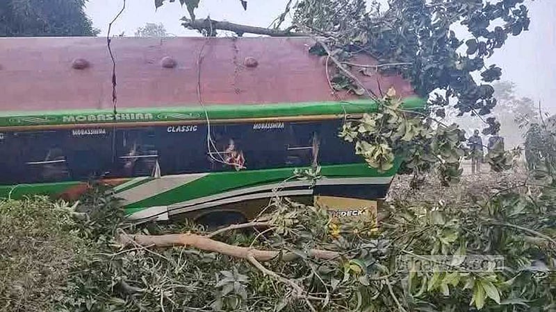 মীরসরাইয়ে বাসচাপায় পথচারীর মৃত্যু