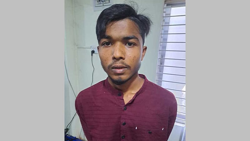শিশু অপহরণের ভাইরাল ভিডিওর সেই রোহিঙ্গা যুবক গ্রেপ্তার