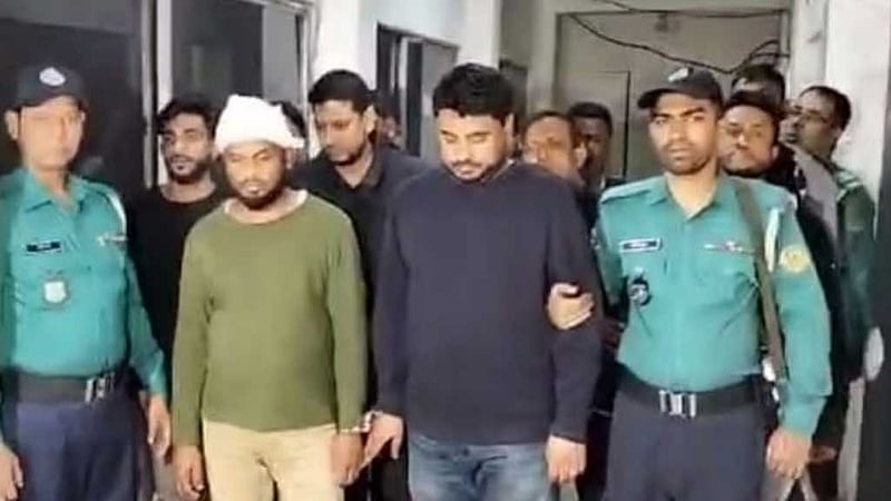 গোয়েন্দা সদস্য পরিচয়ে ডাকাতি করতে গিয়ে ধরা ১২ জন