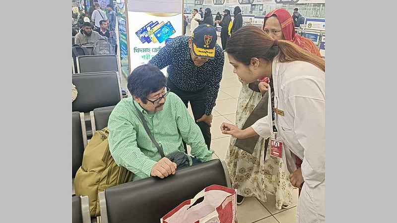 শাহজালালে অসুস্থ যাত্রী, চিকিৎসার পর ফিরলেন গন্তব্যে
