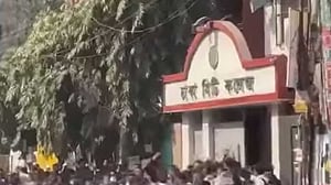 কোচিং সেন্টারের সিঁড়িতে ‘ধাক্কা’, ঢাকা কলেজ-সিটি কলেজ সংঘর্ষ