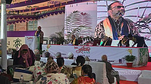 সরকারের ওপর যত নির্ভরশীল, স্বায়ত্তশাসনে তত আপস: ঢাবি উপাচার্য