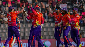 খুলনাকে প্রথম হারের স্বাদ দিয়ে জয়ে ফিরল রাজশাহী