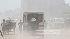 ঢাকার বাতাস ‘অস্বাস্থ্যকর’, দূষণ নিয়ন্ত্রণে মোবাইল কোর্ট
