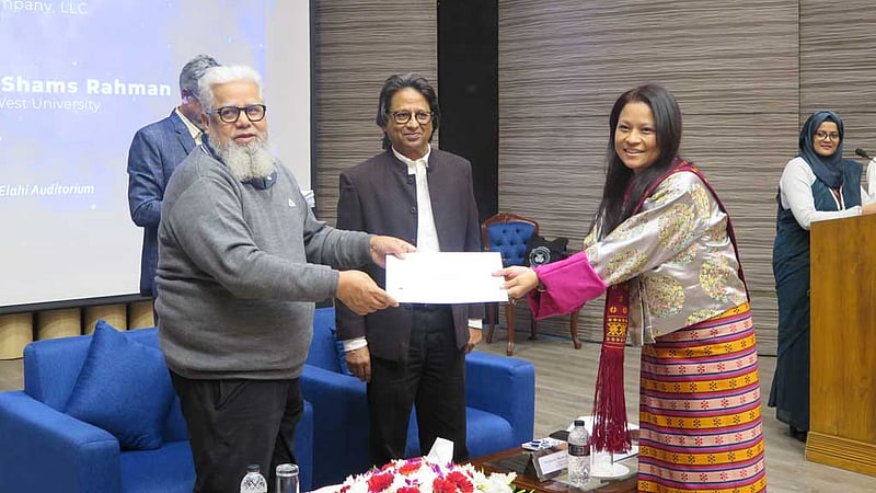 ইস্ট ওয়েস্ট ইউনিভার্সিটিতে বৃত্তি পেলেন ২১৯ শিক্ষার্থী