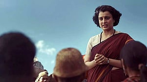 ইন্দিরা বেশে ‘যুদ্ধ ঘোষণা’ কঙ্গনার