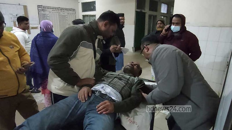 ফরিদপুরে অভিযানে ‘স্থানীয়দের হামলায়’ ৩ ডিবি সদস্য হাসপাতালে