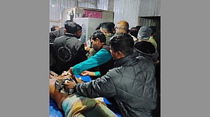 ফেনীতে তিন যুবদল কর্মীকে কুপিয়ে জখম, গ্রেপ্তার ১