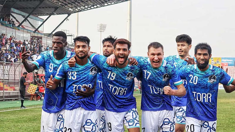 গোলকিপারের হাস্যকর ভুলে জয় হাতছাড়া ফর্টিসের