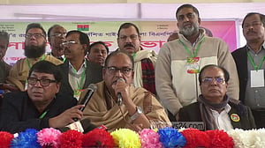 নির্বাচিত সরকারের খুব কাছাকাছি রয়েছি আমরা: শামসুজ্জামান দুদু