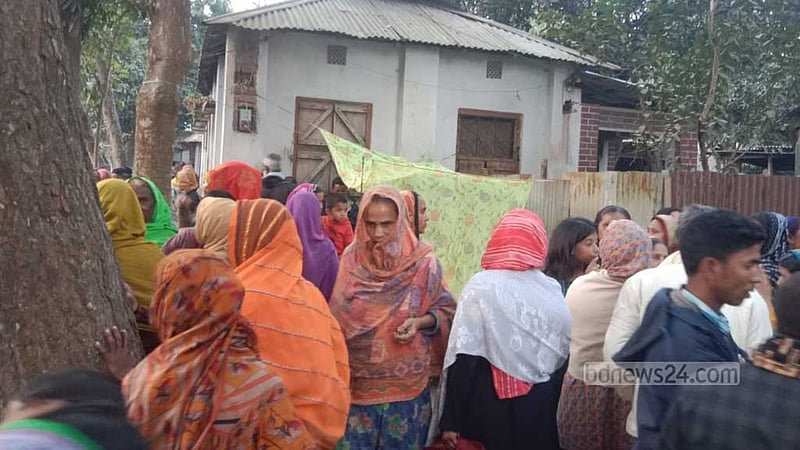 গাইবান্ধায় সালিশে ‘পিঁড়ি’ দিয়ে পিটুনি, প্রাণ গেল ইউপি সদস্যের